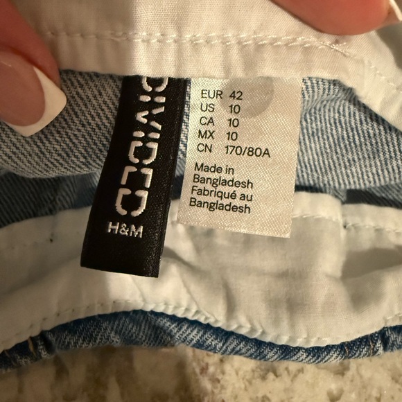 H&M Blue Denim Mini Skirt - Picture 2 of 5